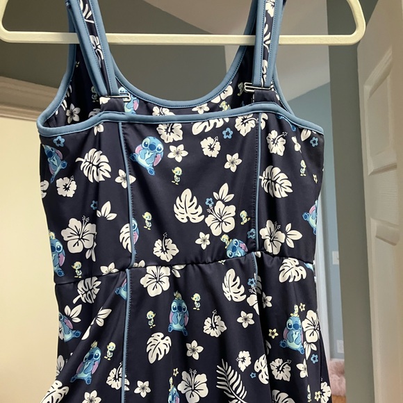 Disney Lilo & Stitch Allover Print Athletic Dress — BoxLunch Exclusive - Picture 8 of 12